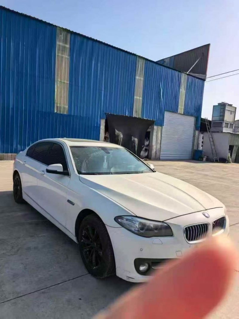 青岛16年宝马5系3