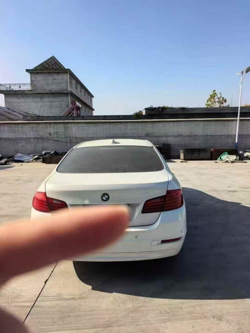 青岛16年宝马5系9