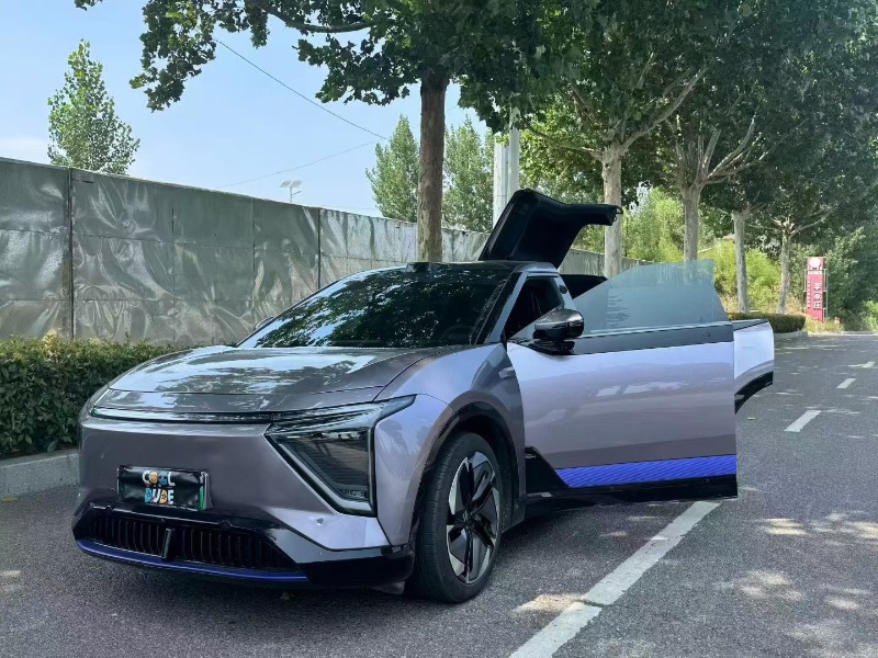 青岛24年高合汽车HiPhi Y3