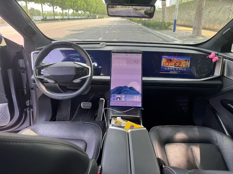 青岛24年高合汽车HiPhi Y8