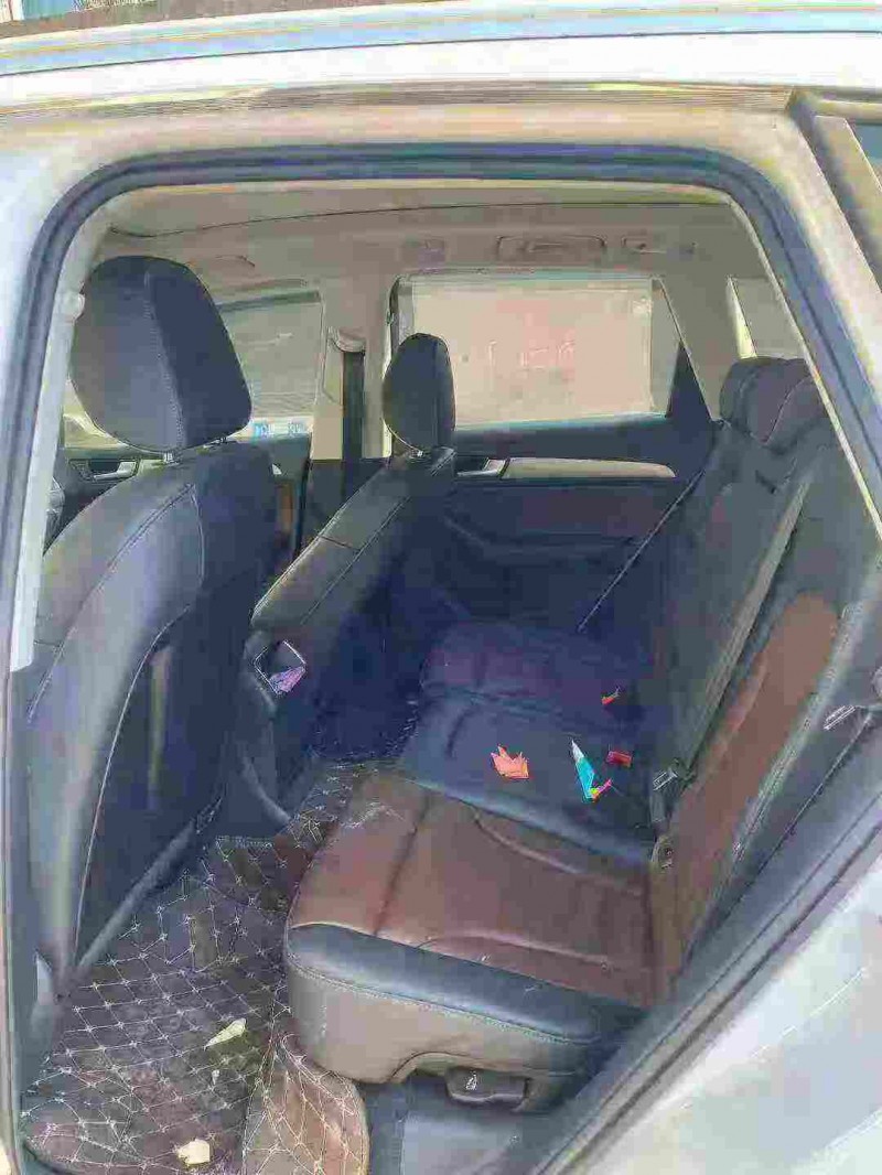 枣庄17年奥迪Q56