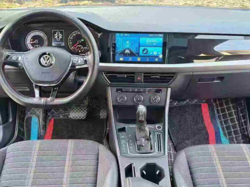 枣庄19年大众朗逸7