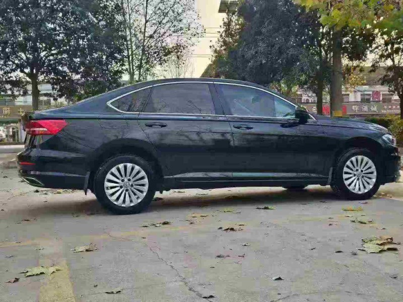 枣庄19年大众朗逸8