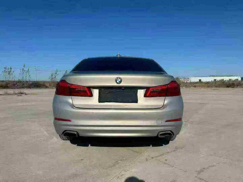 张家口18年宝马5系9