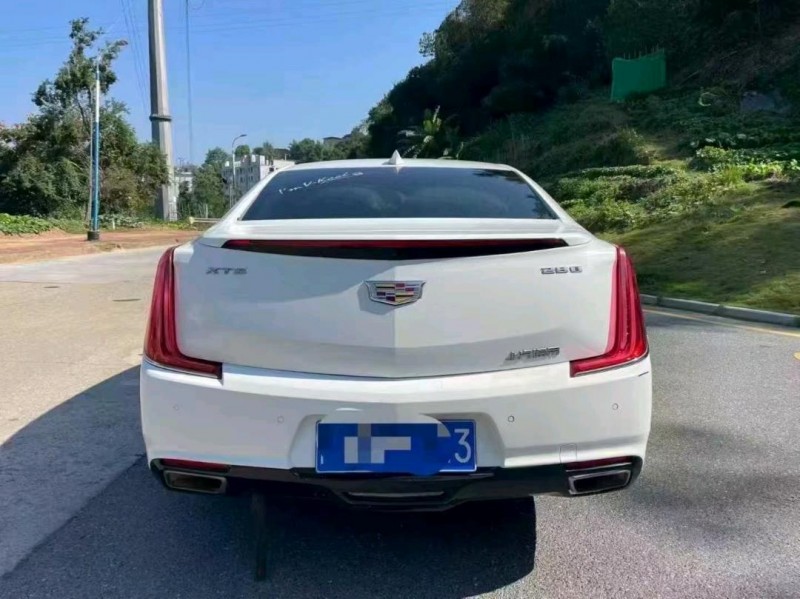 福州18年凯迪拉克XTS9