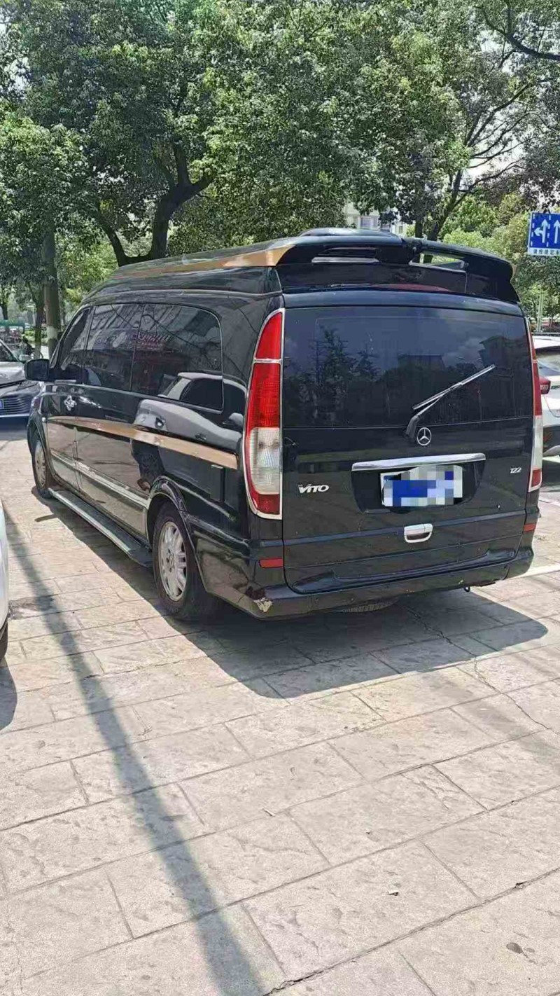 萍乡13年奔驰唯雅诺8