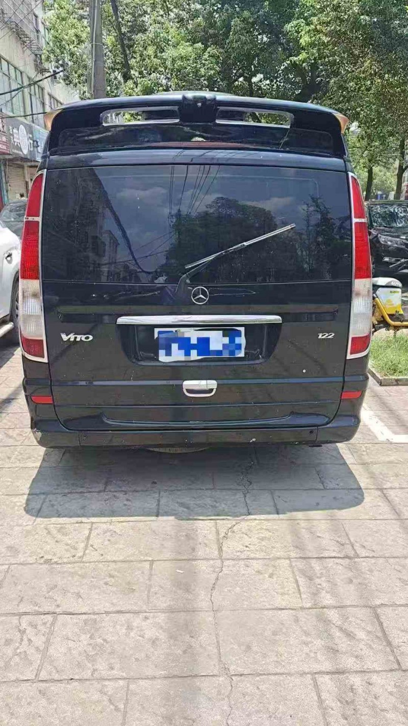 萍乡13年奔驰唯雅诺9