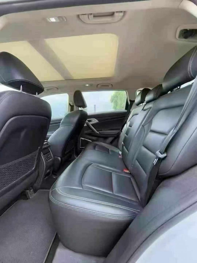 东莞19年吉利博越6