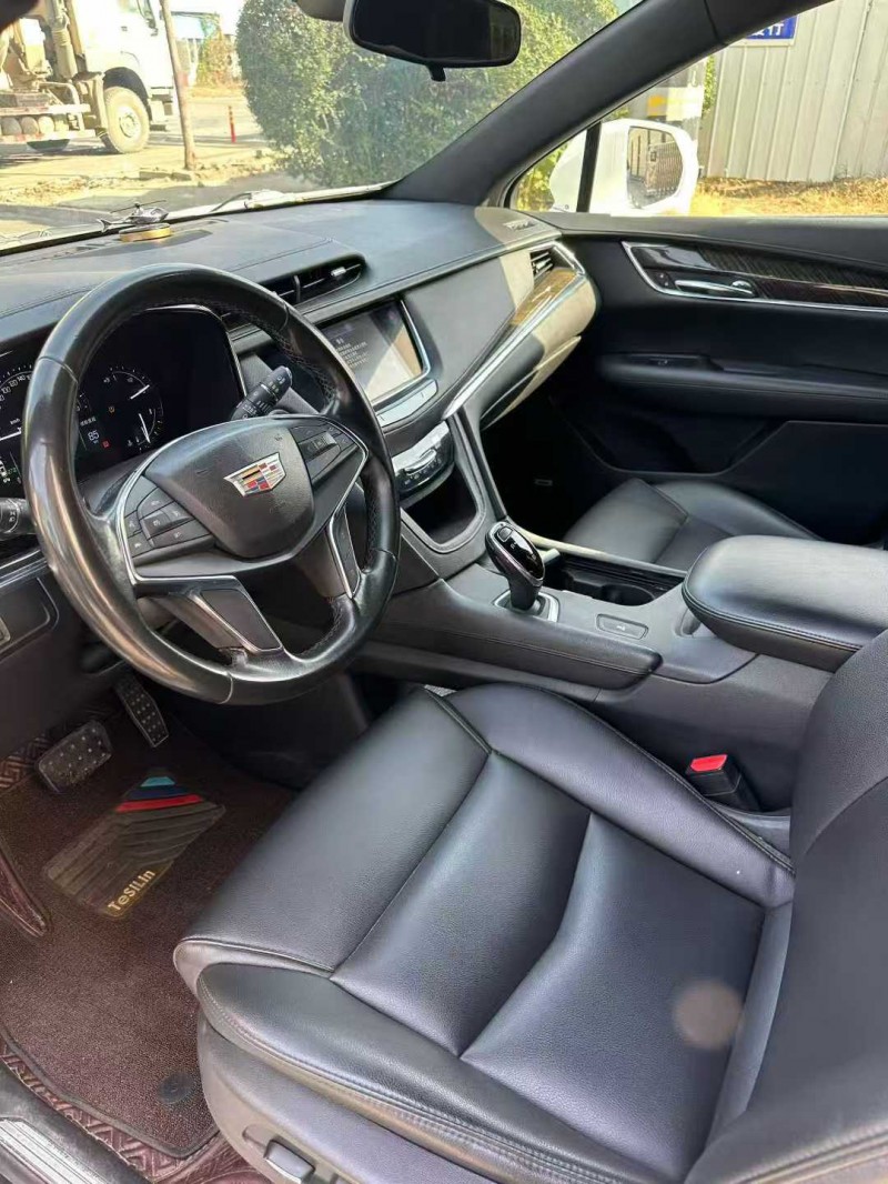 枣庄17年凯迪拉克XT55