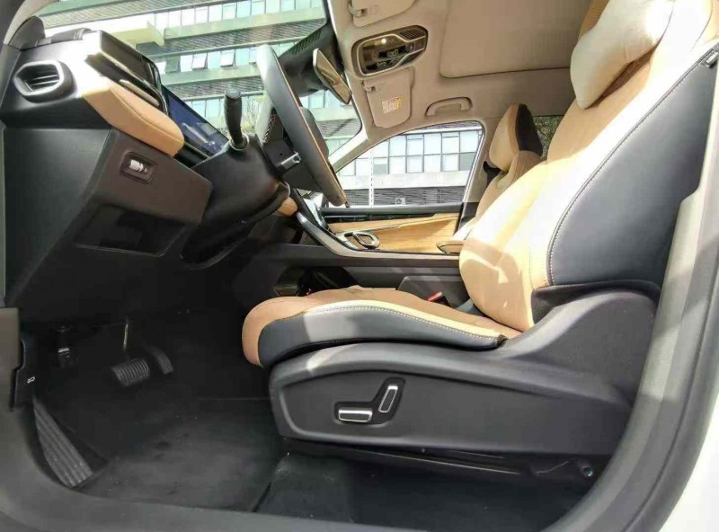 东莞24年吉利博越4