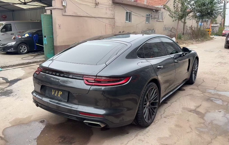 青岛18年保时捷帕拉梅拉6