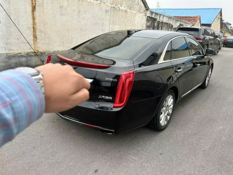 济宁17年凯迪拉克XTS6