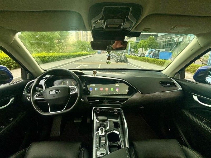 东莞20年吉利星越5