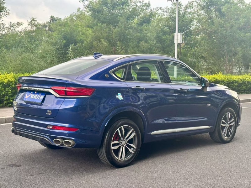 东莞20年吉利星越8