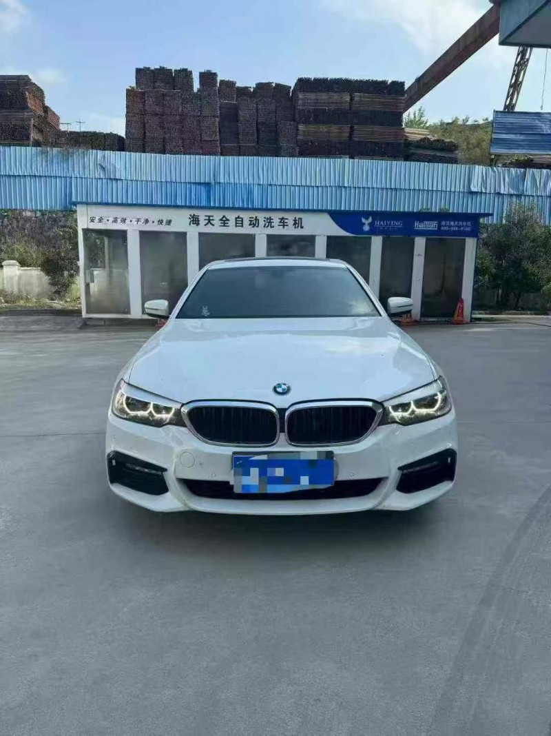 重庆18年宝马5系1