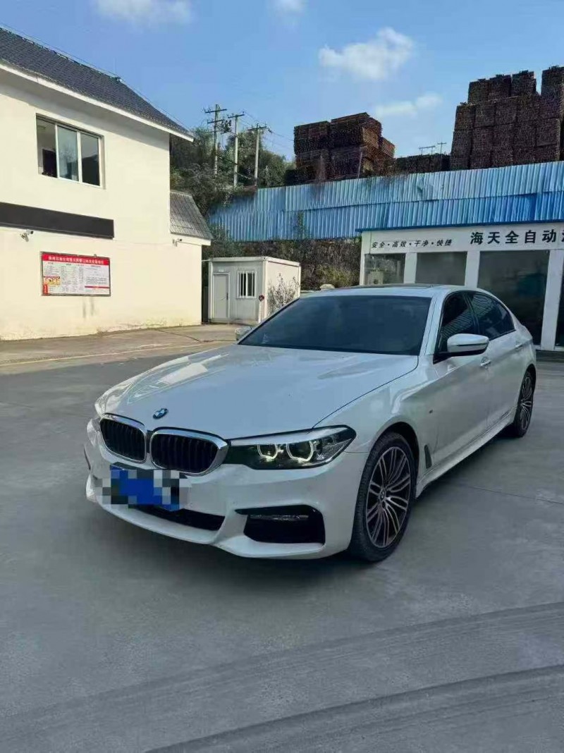 重庆18年宝马5系2