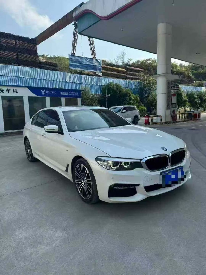 重庆18年宝马5系3