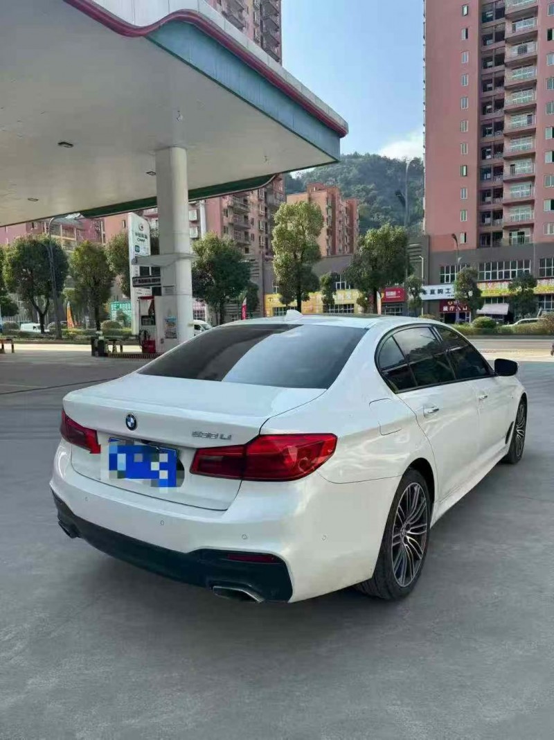 重庆18年宝马5系7