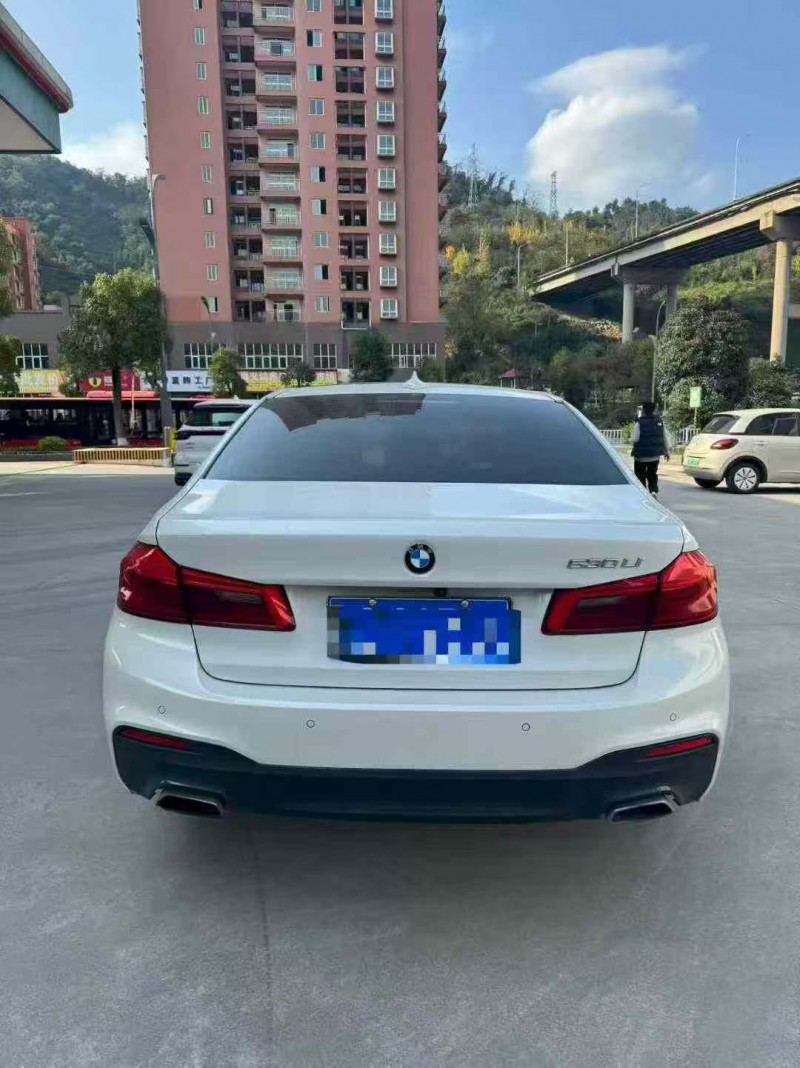 重庆18年宝马5系9