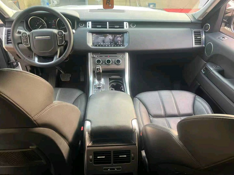 日照18年路虎揽胜运动6