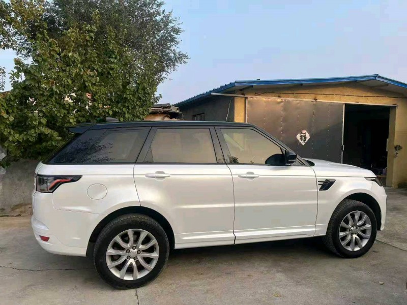 日照18年路虎揽胜运动8