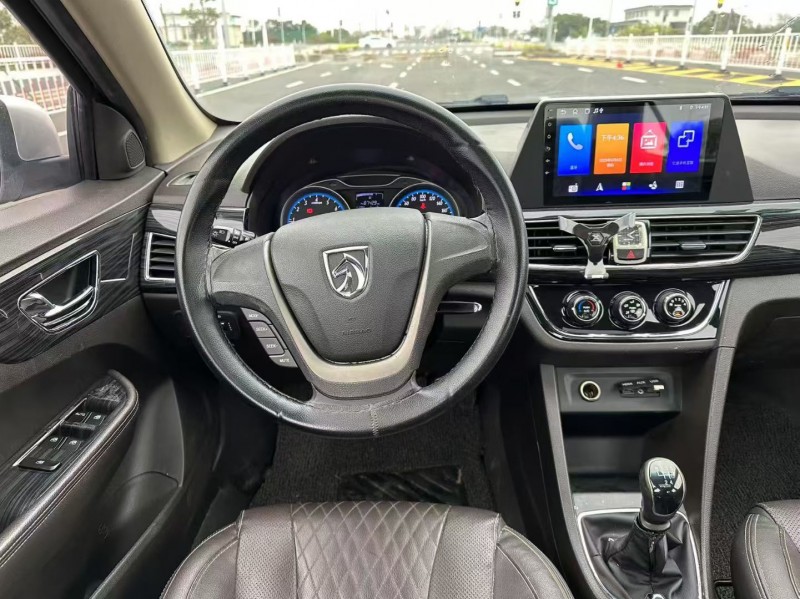 汕头16年宝骏6304