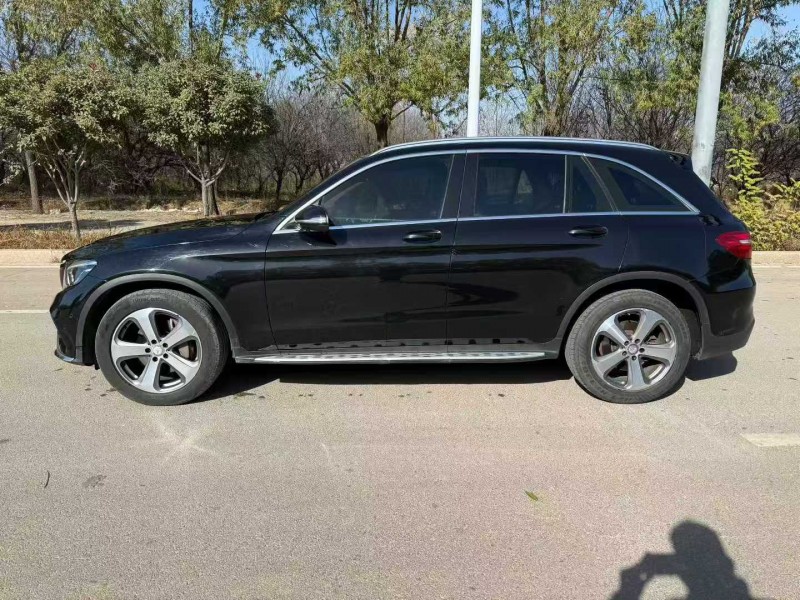 枣庄17年奔驰GLC8