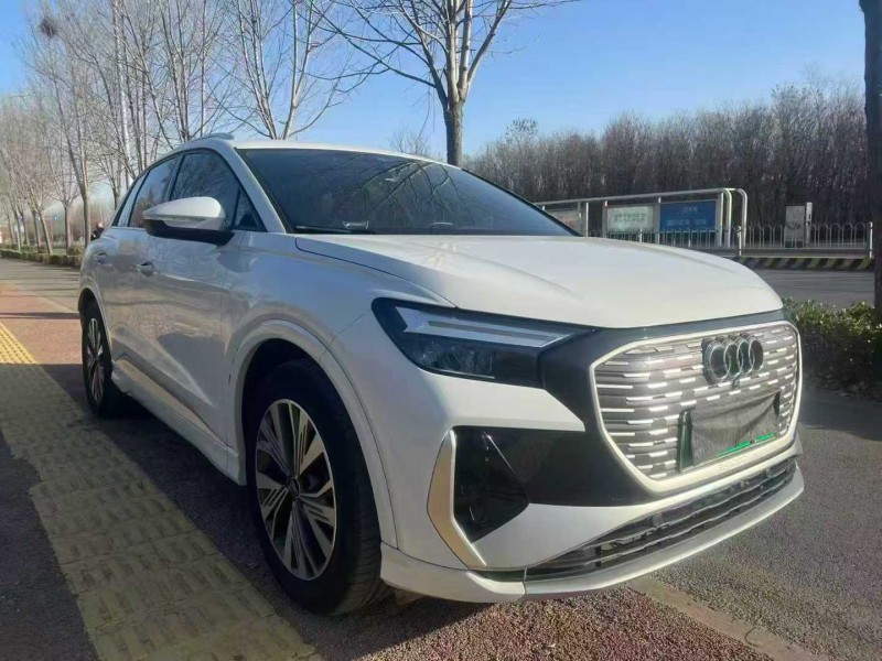 东营23年奥迪Q43