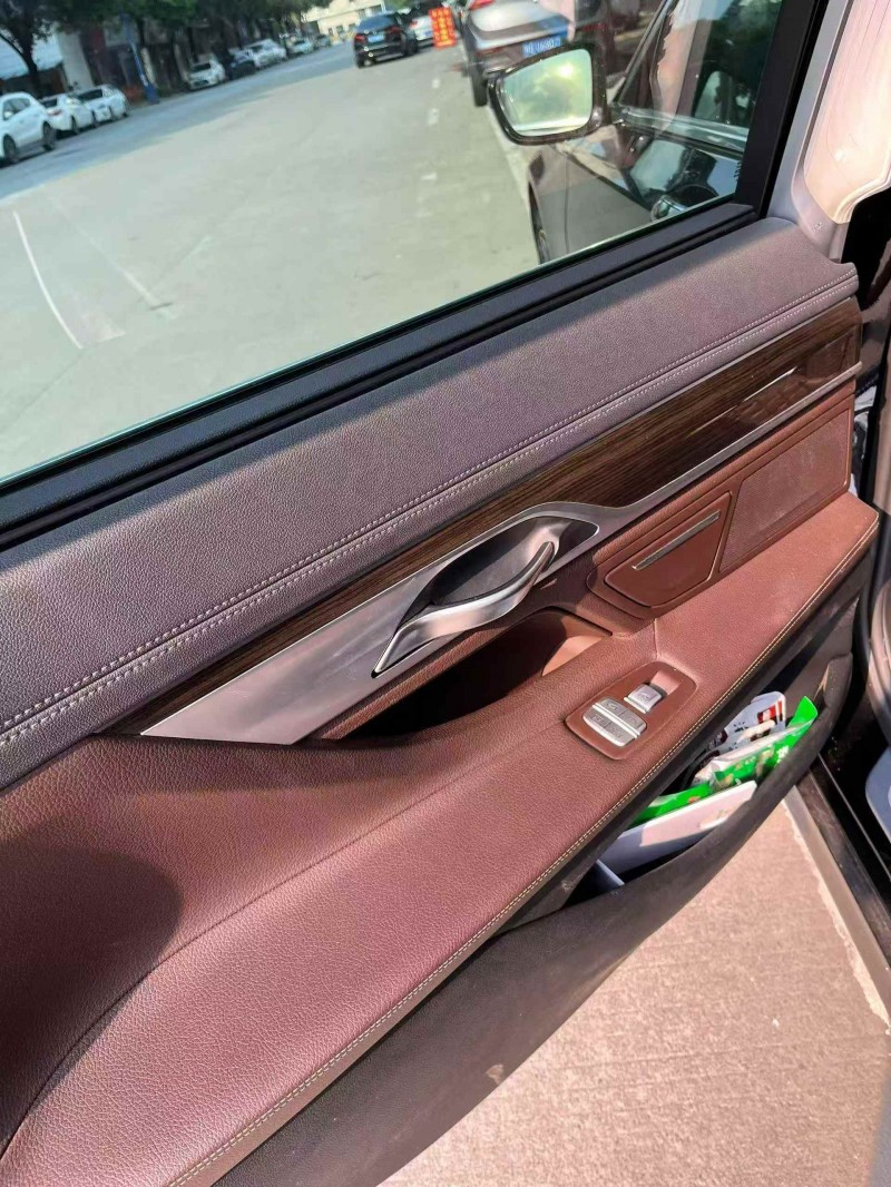 广州17年宝马7系6