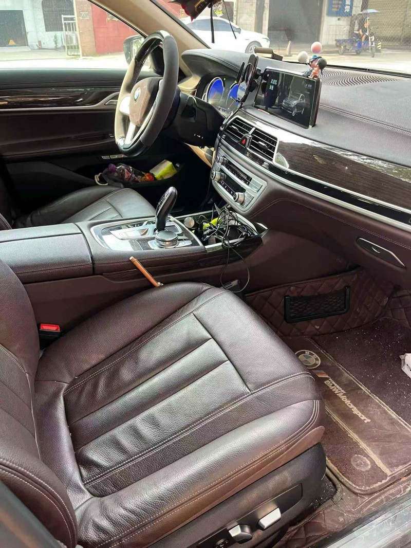 广州17年宝马7系7