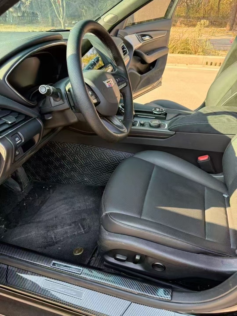 枣庄23年凯迪拉克CT54