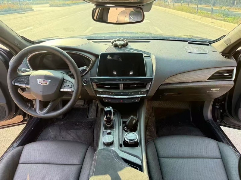 枣庄23年凯迪拉克CT56