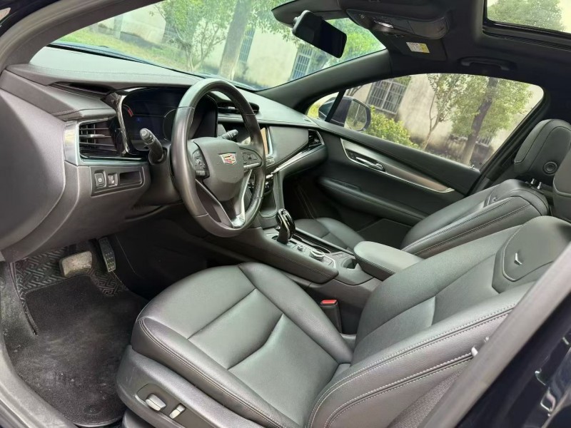 襄阳22年凯迪拉克XT65