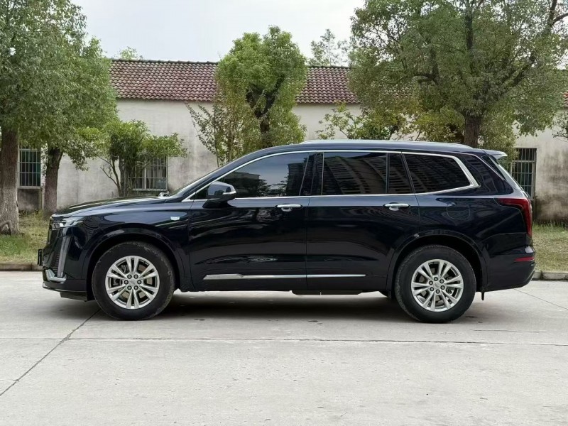 襄阳22年凯迪拉克XT66