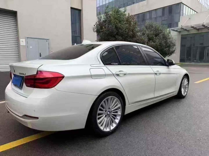 宿迁18年宝马3系8