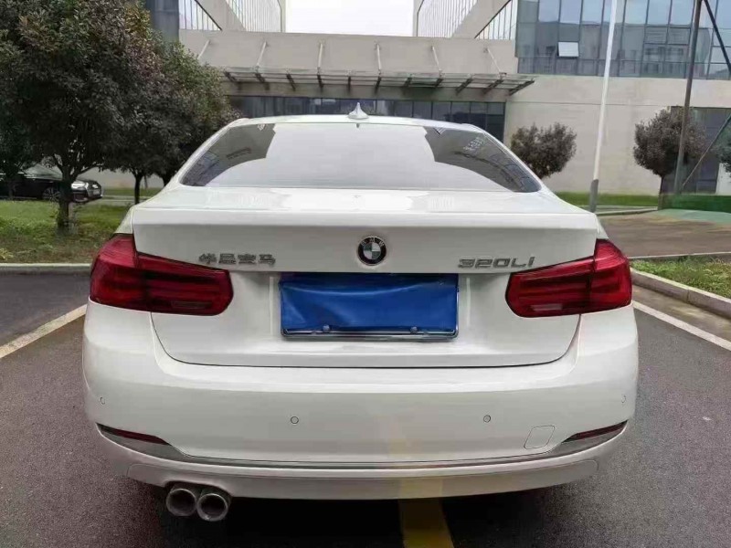 宿迁18年宝马3系9