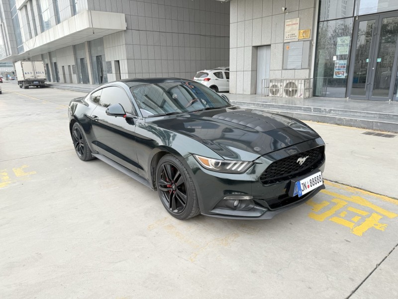 济宁16年福特野马8