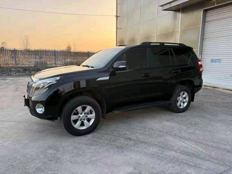 徐州17年丰田普拉多2