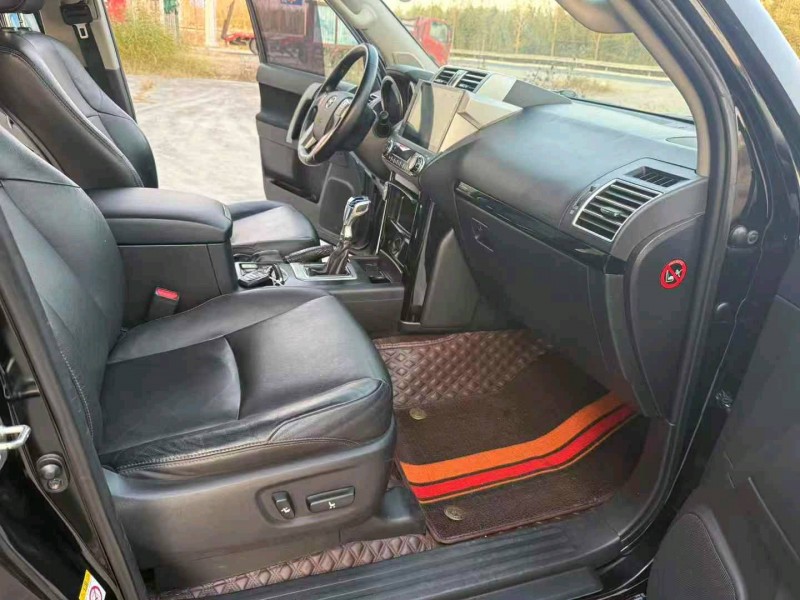 徐州17年丰田普拉多4