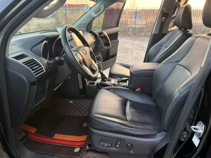 徐州17年丰田普拉多7