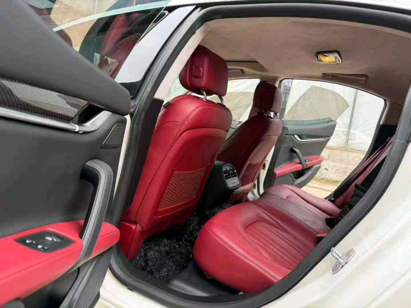 徐州15年玛莎拉蒂Ghibli4