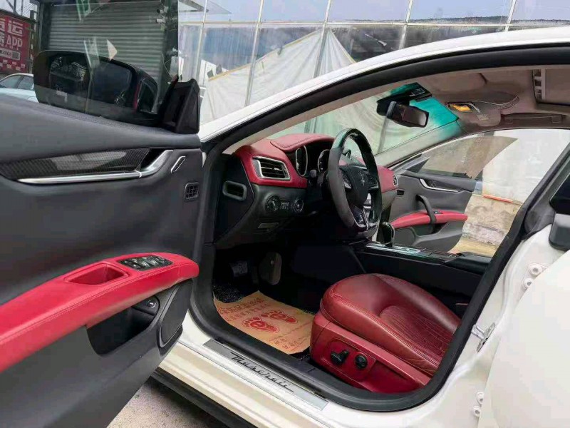 徐州15年玛莎拉蒂Ghibli5