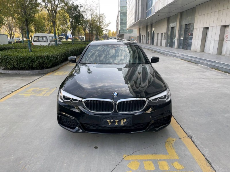 济宁19年宝马5系1