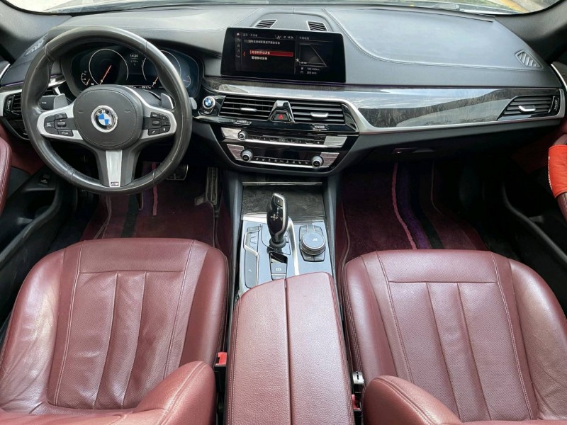 济宁19年宝马5系3