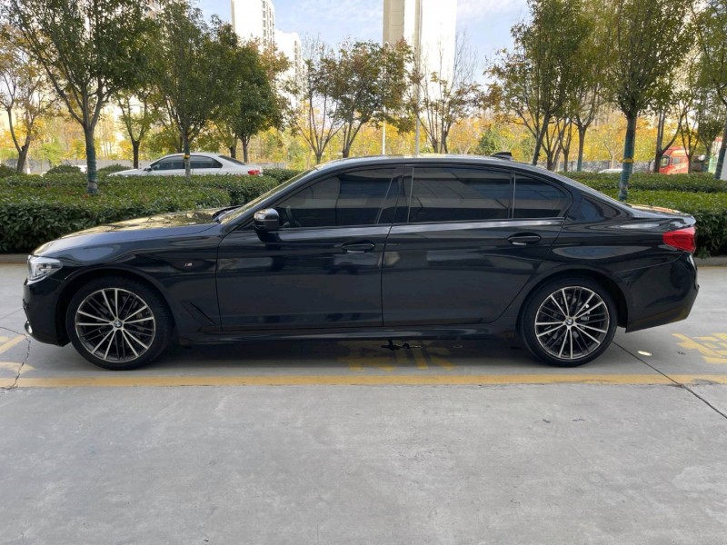 济宁19年宝马5系4