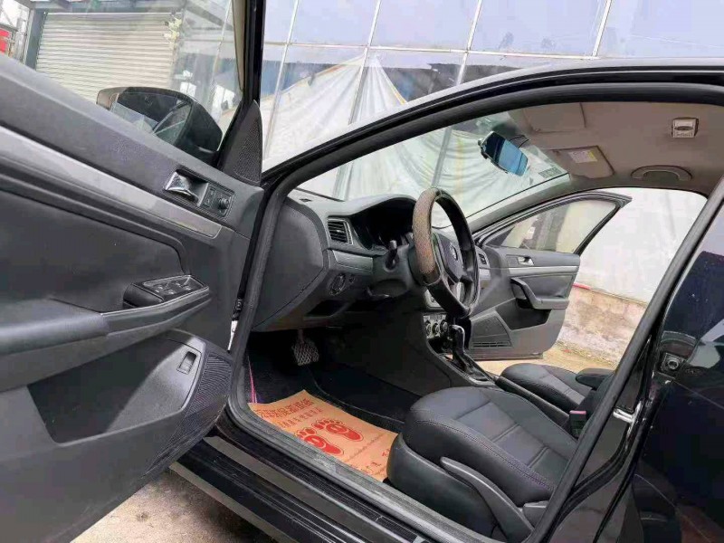 徐州16年大众朗逸5