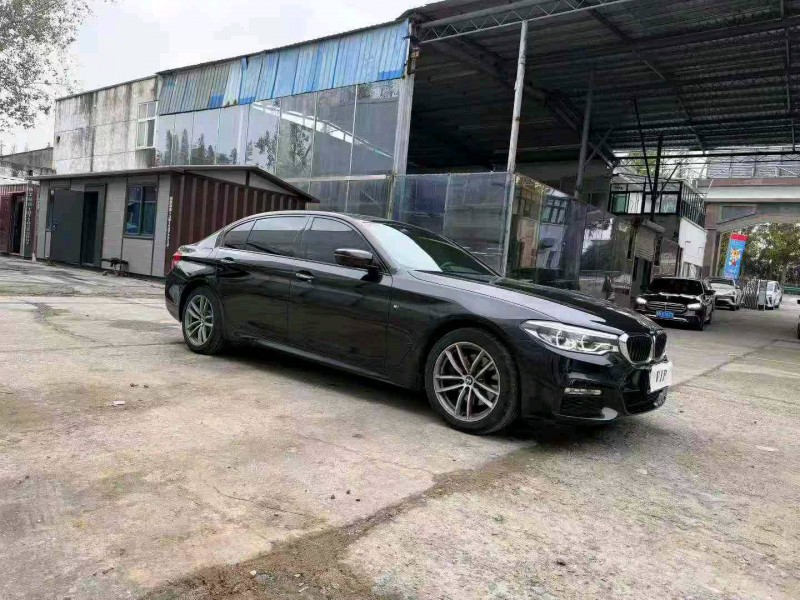 徐州18年宝马5系3