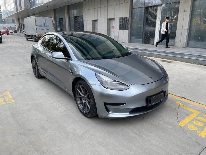 济宁21年特斯拉MODEL 34