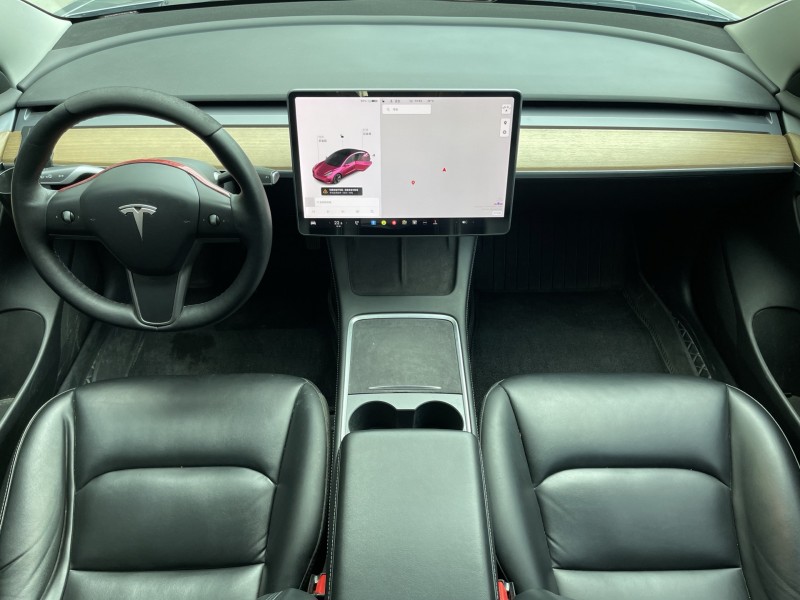 济宁21年特斯拉MODEL 35