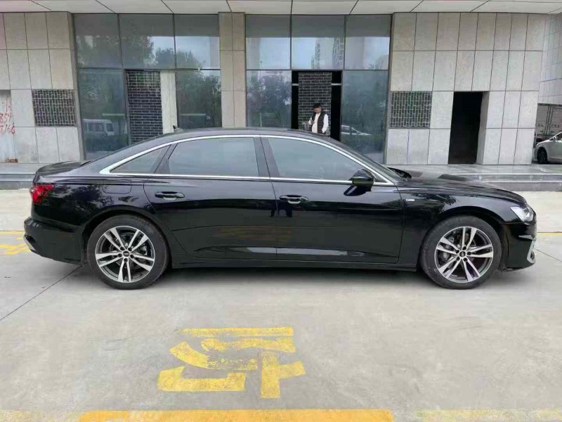 济宁24年奥迪A6L8